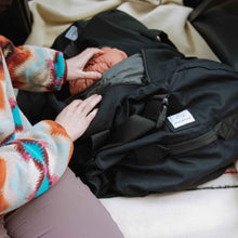 Load image into Gallery viewer, Filios Canvas Duffel Bag