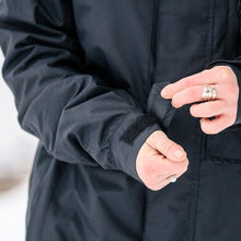 Load image into Gallery viewer, Shift Womens Heated Snowboard Jacket